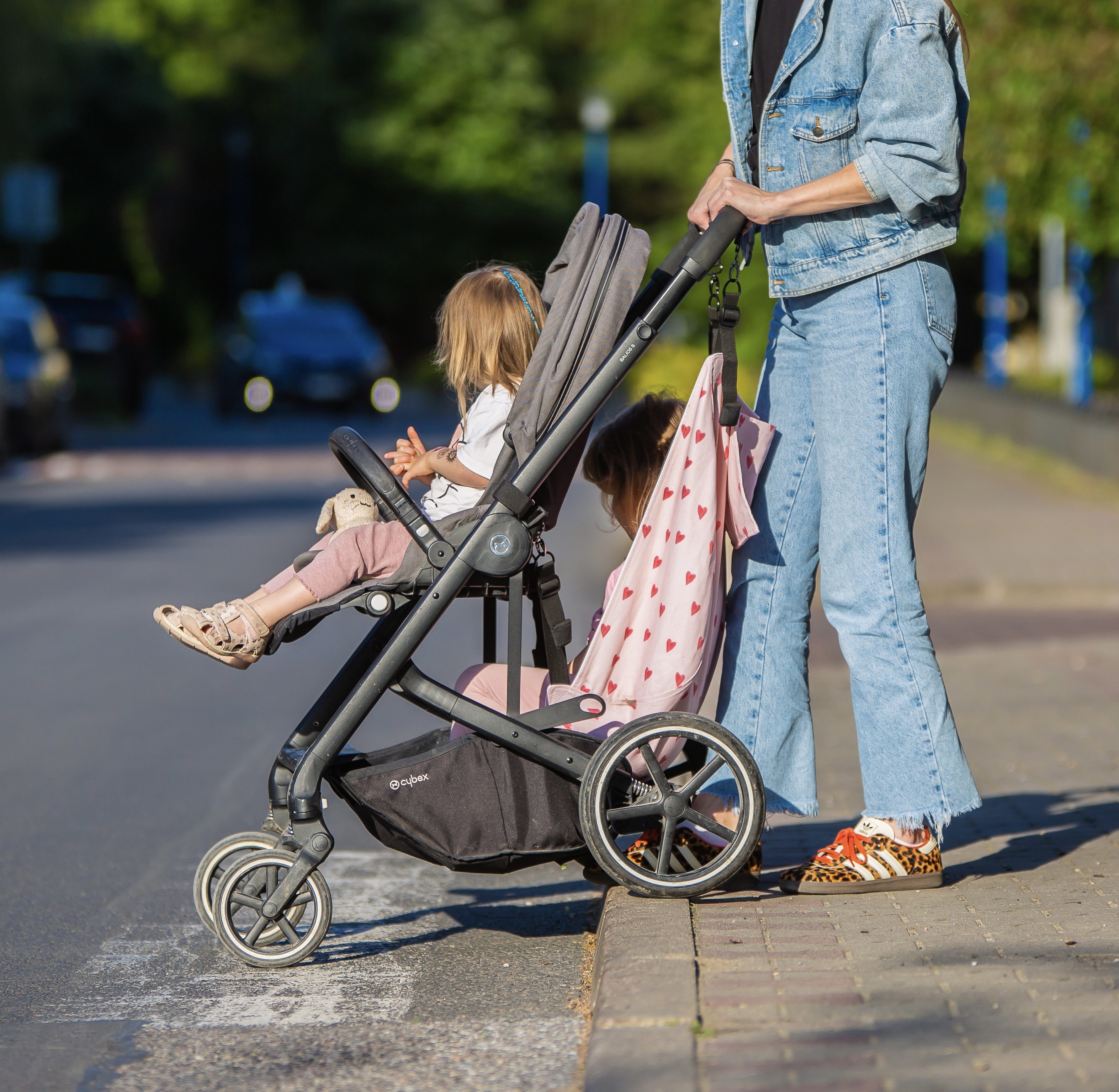 Dlaczego hamak do wózka zamiast standardowej dostawki